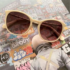 Balmain sunglasses in Gucci case